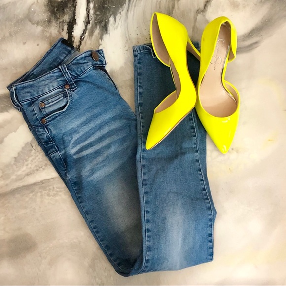 Celebrity Pink Denim - Size 7/28 Celebrity Pink Skinny Jean